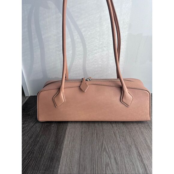 ALAIA Le Teckel Medium Shoulder Bag in Goatskin $2950 - Picture 8 of 13